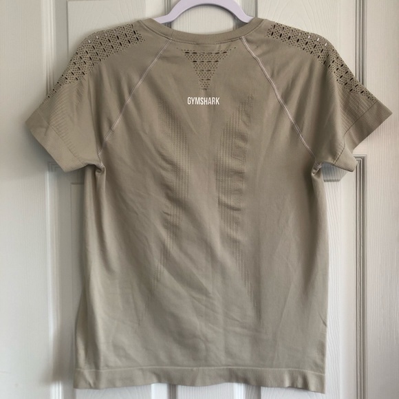 Gymshark Energy Seamless T-Shirt in Nude - Picture 6 of 9